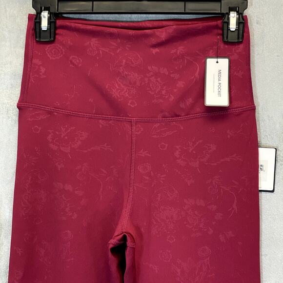 LAUNDRY By Shelli Segal Berry Printed High-Waist Stretch Pull-On Active Leggings - Picture 3 of 9